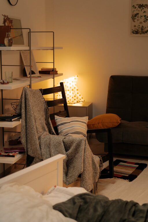 How to Create a Cozy Reading Nook in Any Space